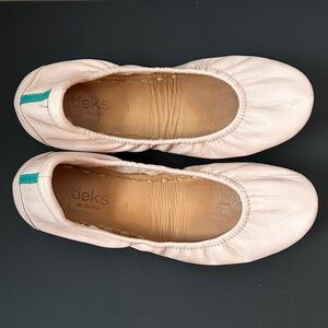 Women's Tieks Light Pink Ballet Flats